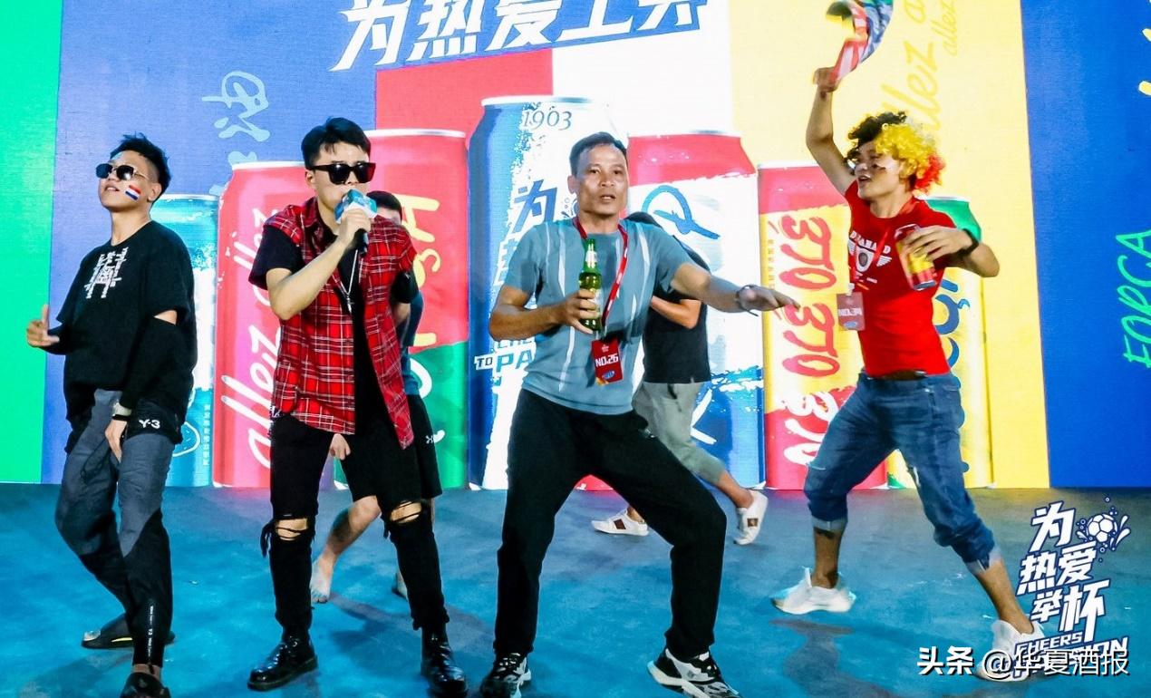 青岛足球超燃瞬间,巅峰赛高燃场面