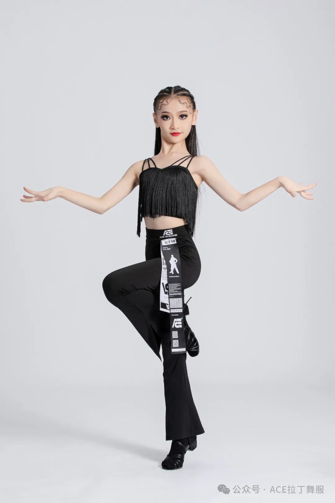 男孩学好拉丁舞,怎么学拉丁舞才好看还能连起来跳