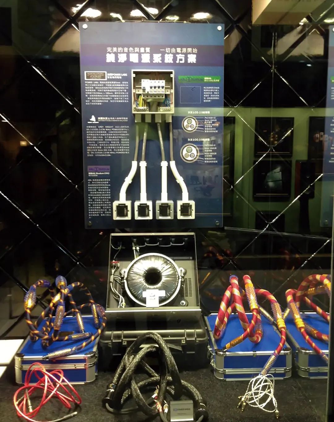 力高音响30周年庆——以主动电子分频双功放方案再创新猷