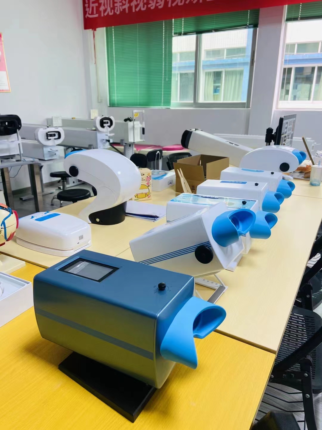 视力训练中心用什么仪器,视力训练设备