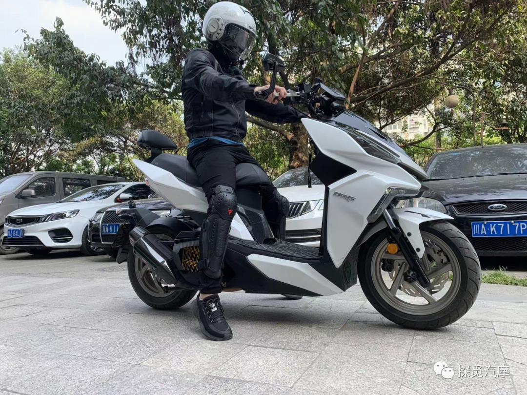 光阳krv180对比三阳drg158,雅马哈nvx155和三阳drg158