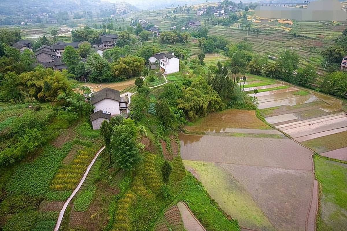 殡仪馆遗体美容师招聘,95后女孩当殡葬师