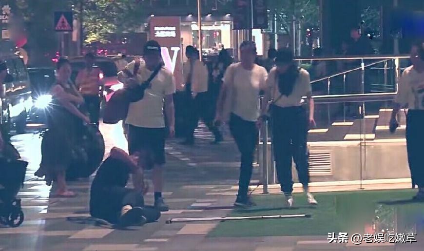 迪丽热巴：工作4年无休，获金鹰视后却被嘲，她是凭实力还是运气