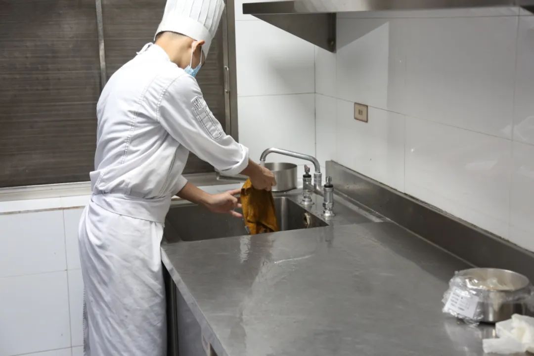 为什么选择厨师专业学校,为什么选择做餐饮行业