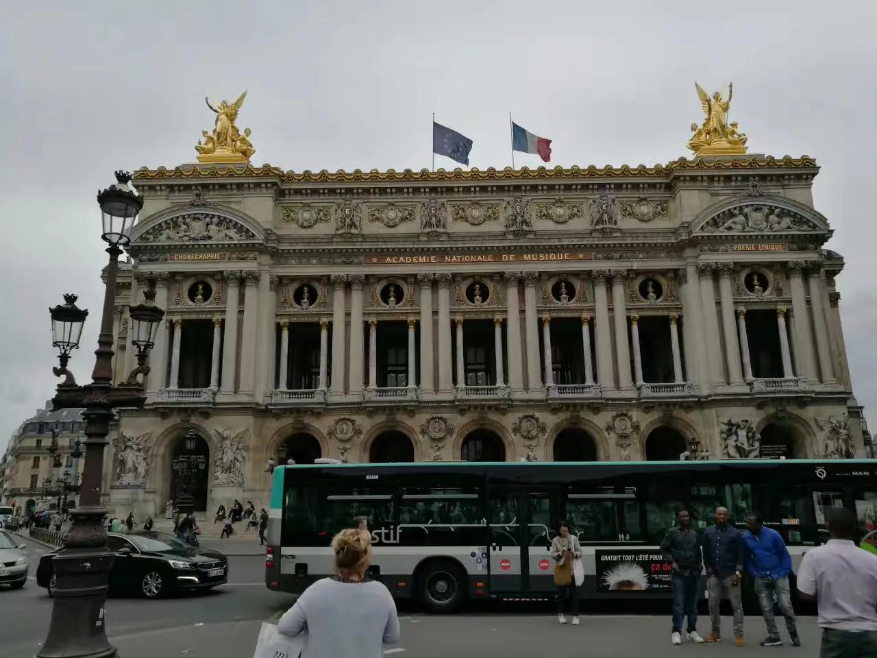 巴黎自由行详细攻略,旅行去巴黎如何坐地铁