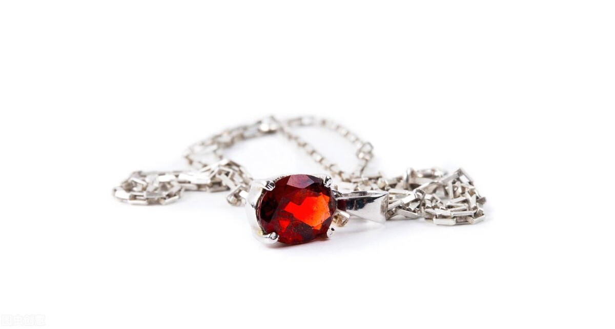 情侣之间有一样东西不能送，该送什么代表什么意思，七夕你试试