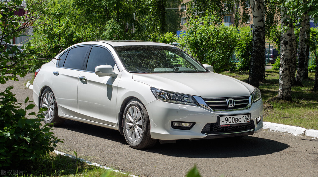 想买辆十五万左右的车,想买个十五万左右的车介绍一款