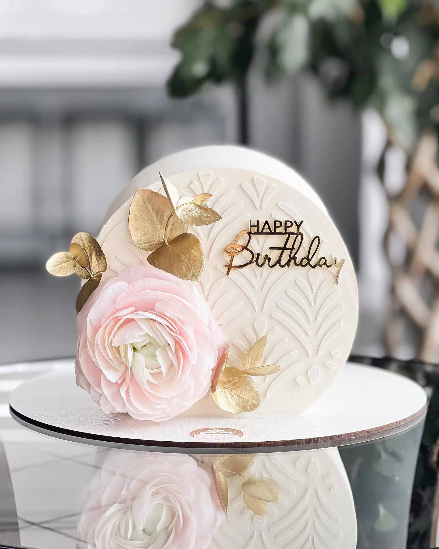 今天给大家做一款好看的蛋糕造型,美味又高颜值的蛋糕造型充满创意