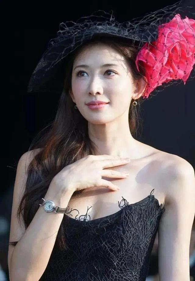 林志玲携日本丈夫拜年,林志玲带日本老公登大刊