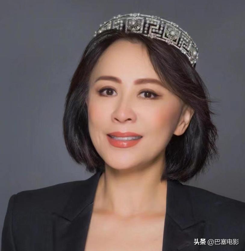 泼天的富贵，藏不住的身份地位，都在这豪门明星的珠宝首饰里了