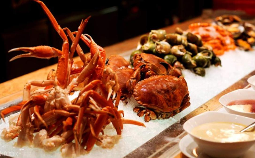 自助餐真的会一吃就饱吗,自助餐为什么一吃就饱了呢