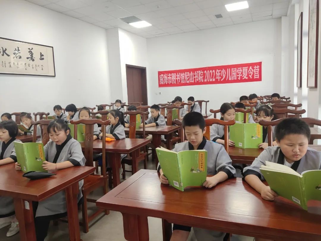 暑假的正确打开方式学习美术,威海暑假旅游培训