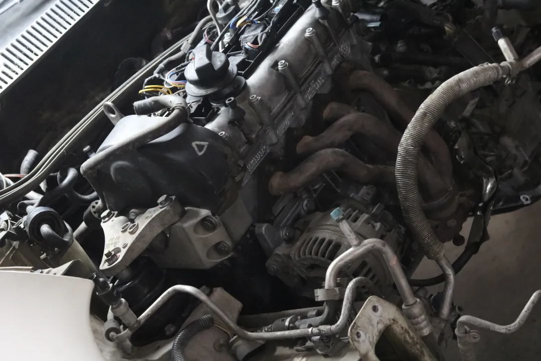 老款大众polo拆解内饰全过程,旧polo翻新视频