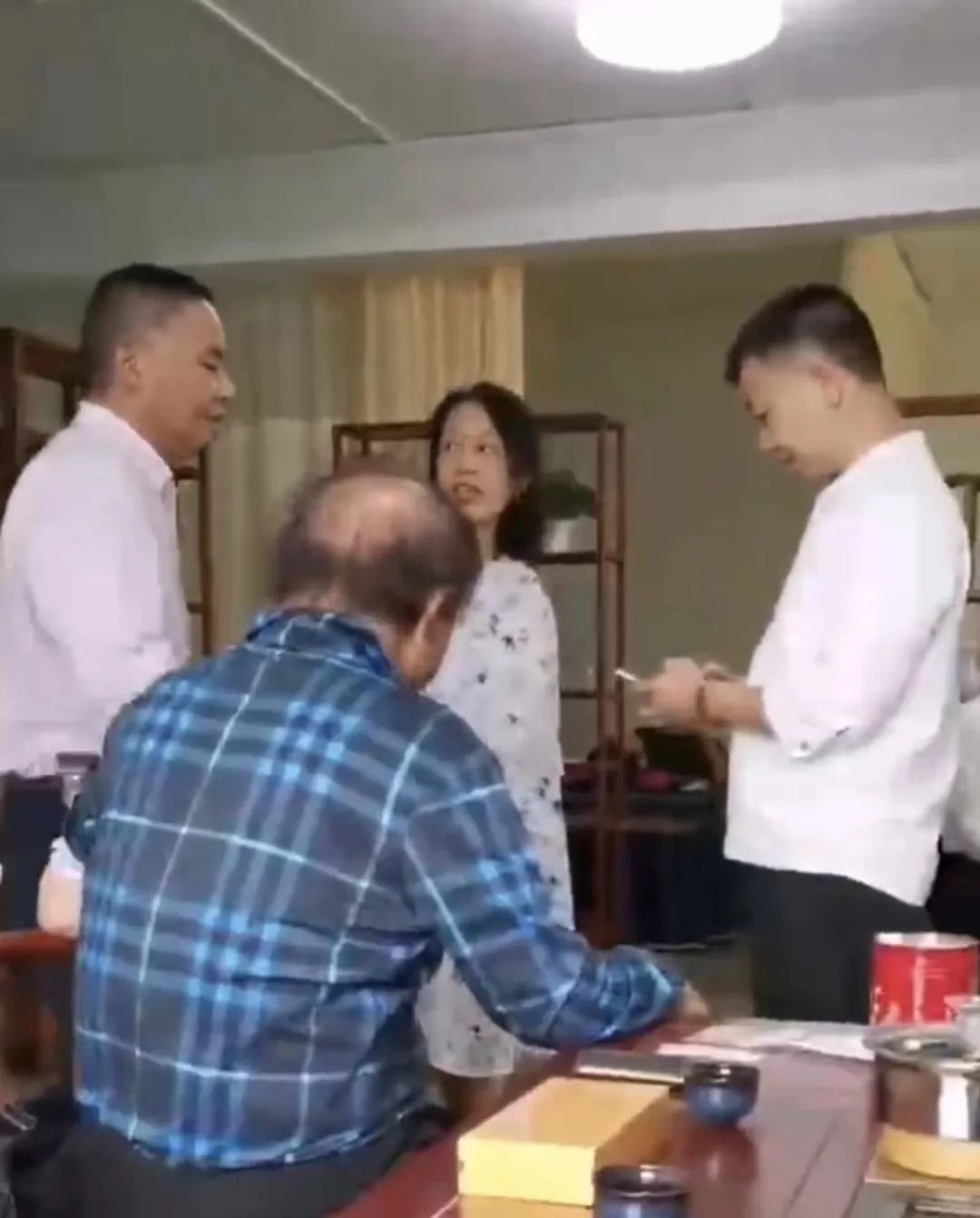 名师出高徒——记中医管爱源