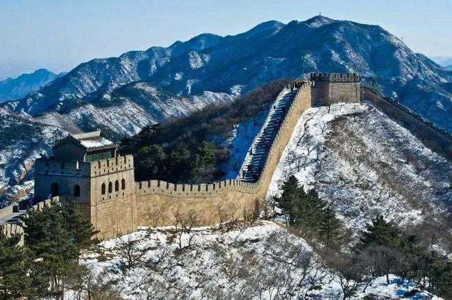 万里长城今犹在不见秦始皇的意思,万里长城今犹在不见秦始皇原句