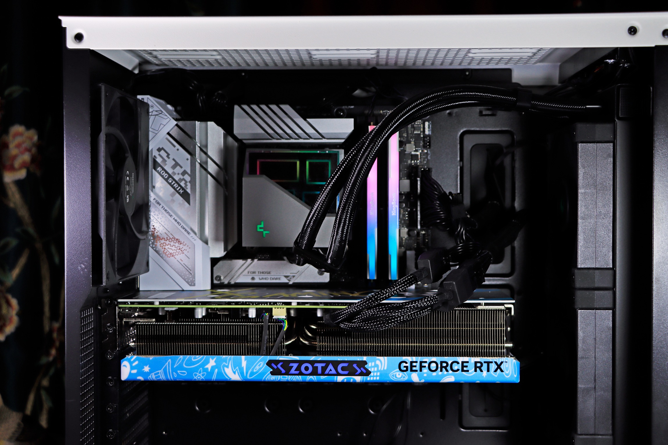 b760-ggaming小吹雪主机搭配,b760-g吹雪13600kf测评