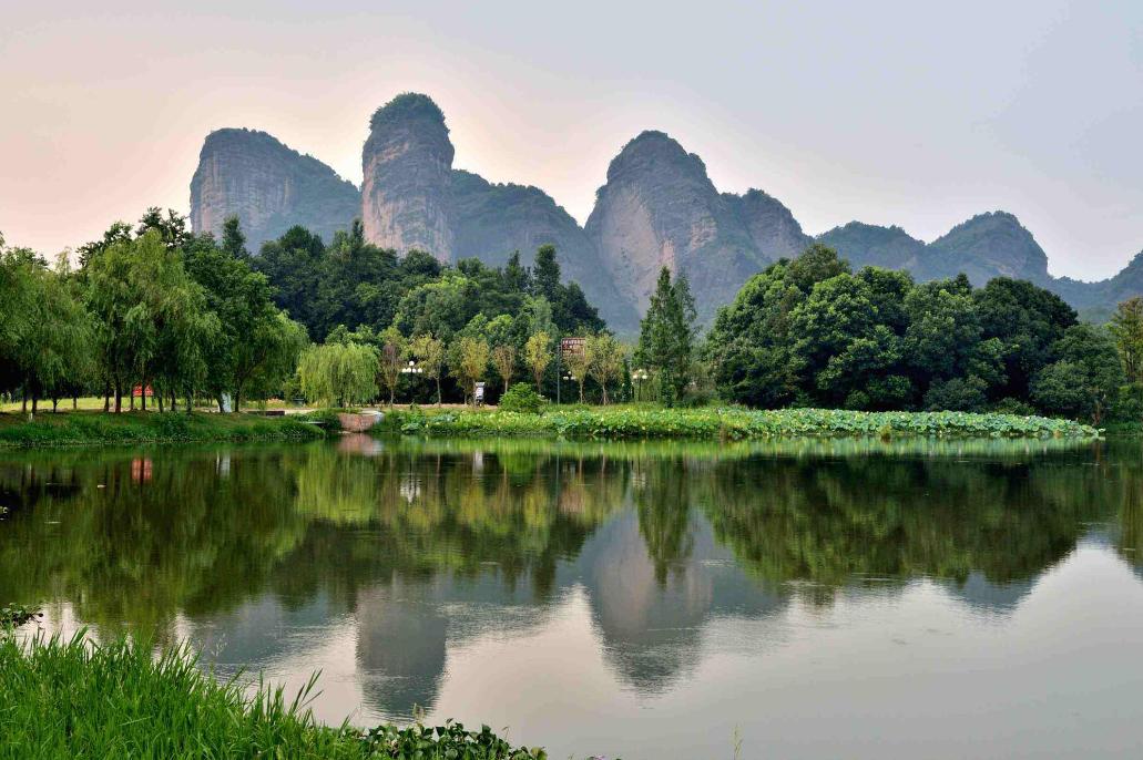 房子客厅朝东好不好,新房开窗好吗