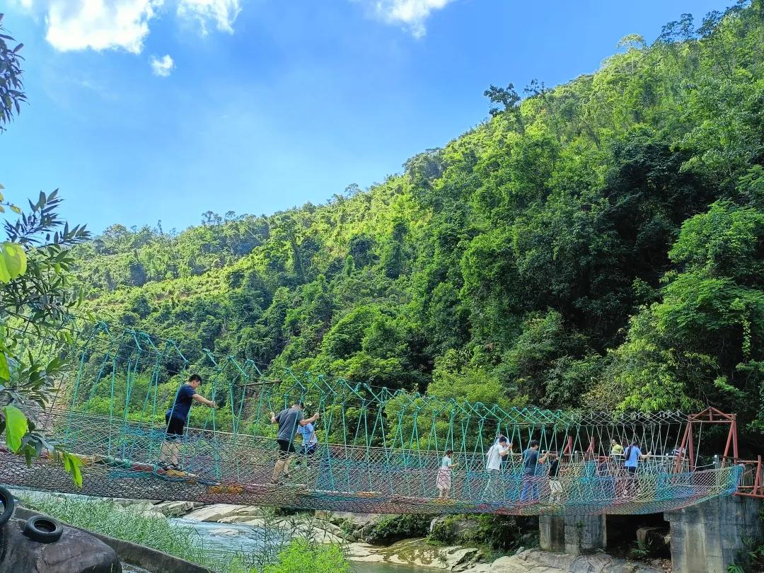 四会奇石河景区的银龙大瀑布,肇庆出发2-3天短途旅游推荐