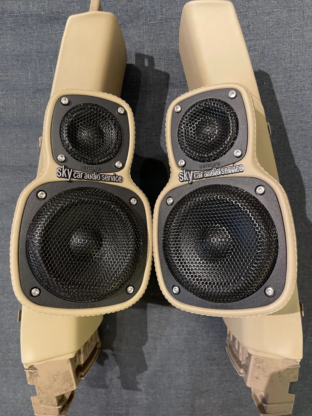 丰田汉兰达改装全车音响加低音炮,丰田汉兰达音响改装