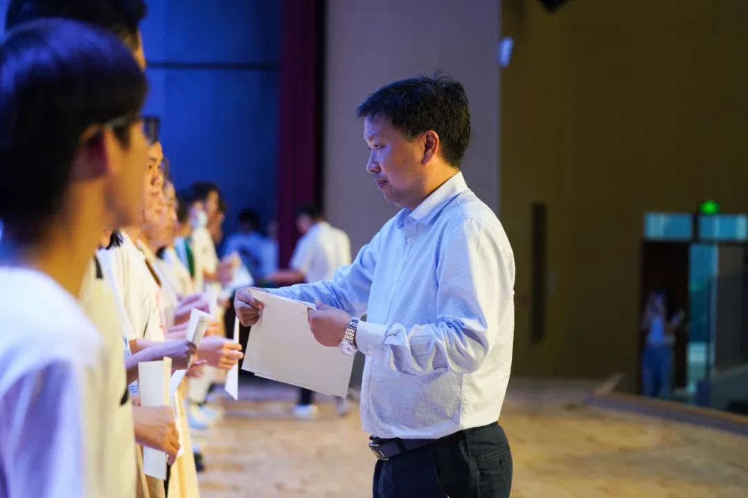 重庆市江北中学毕业典礼|情系江中青云万里