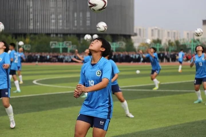 济南历城二中女足参加的什么比赛,济南历城二中女足能夺冠的原因