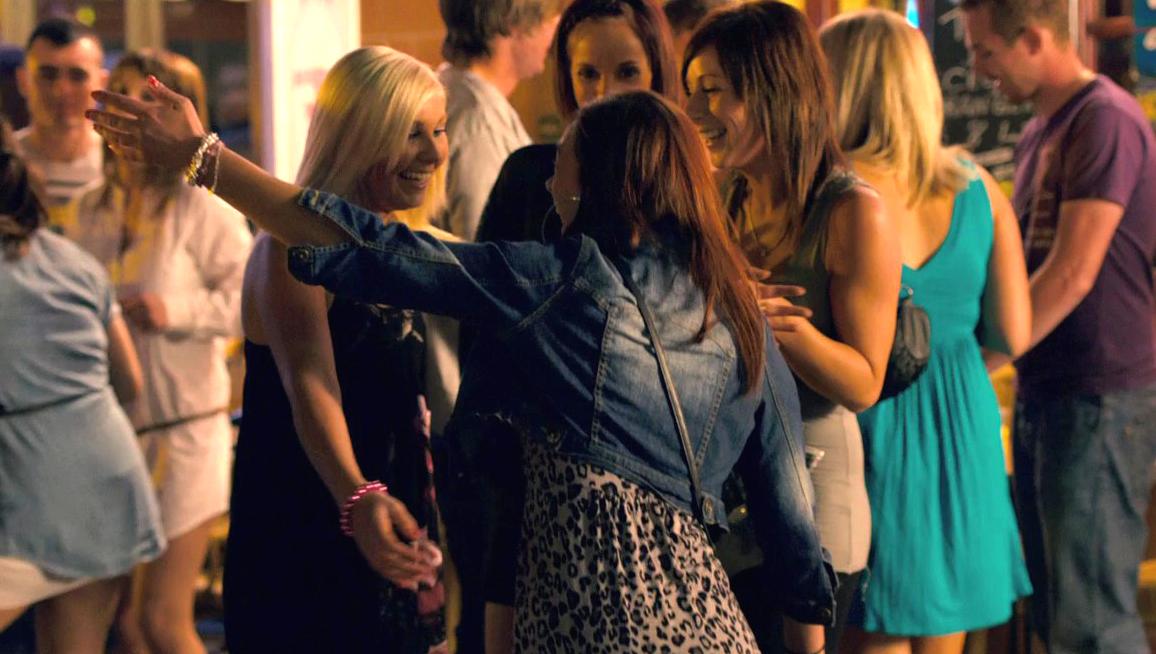 《中间人第二季：探索色情行业的复杂性》