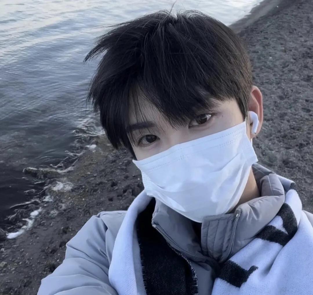 微信头像高冷霸气的男生动漫头像,卡通头像微信头像男生