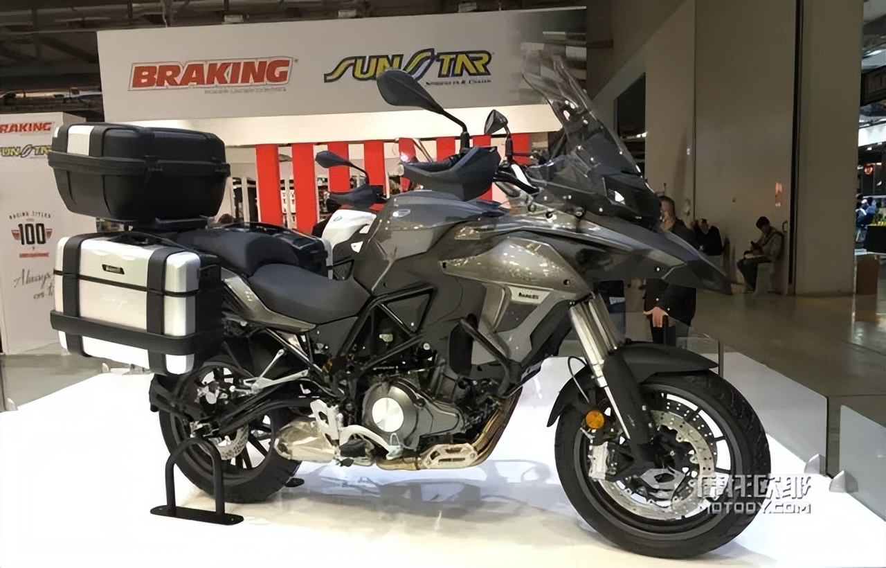benelli贝纳利trk502巡航摩托车,贝纳利2020年款trk502降价登场