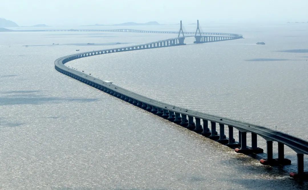 中国跨海跨江跨河桥梁世界第一,中国建的高难度桥梁