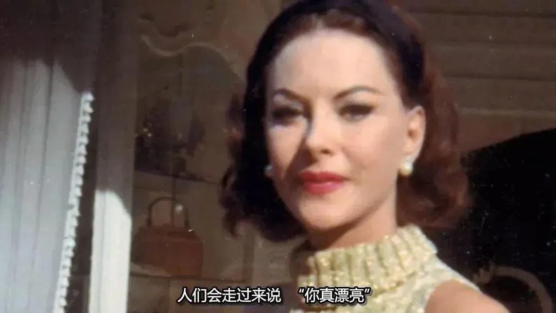 她是全球第一个全裸出镜的美女*星艳**,更是Wi-Fi之母、二战功臣