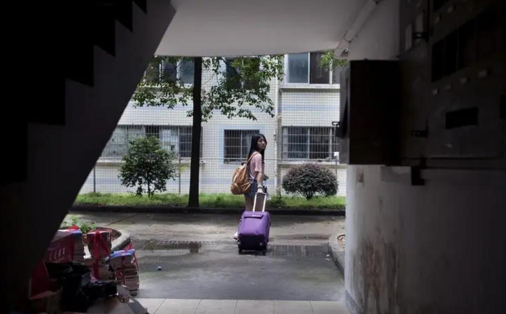 上海51岁男子卖房到东北生活后续,上海51岁男子卖房去锦州养老