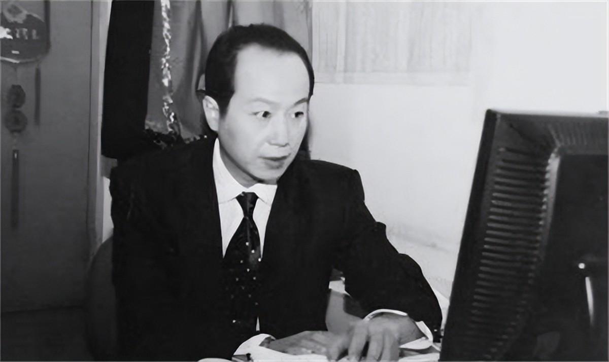 罗京儿子什么学校毕业,罗京的儿子考上了什么大学