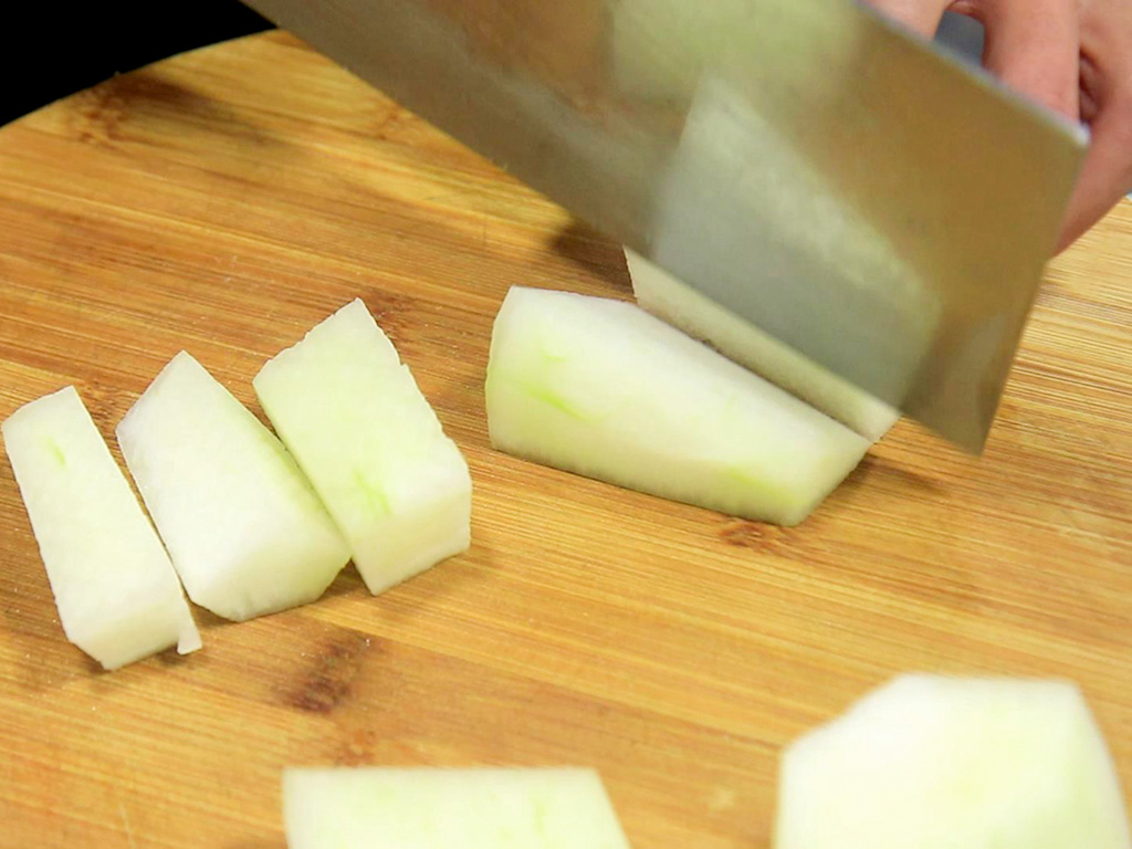 明日霜降，无论贫富，记得吃“吃3样，煮3样，忌3样”，平安入冬