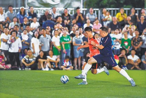 董路点评贵州村超引不满,董路炮轰贵州村超引争议