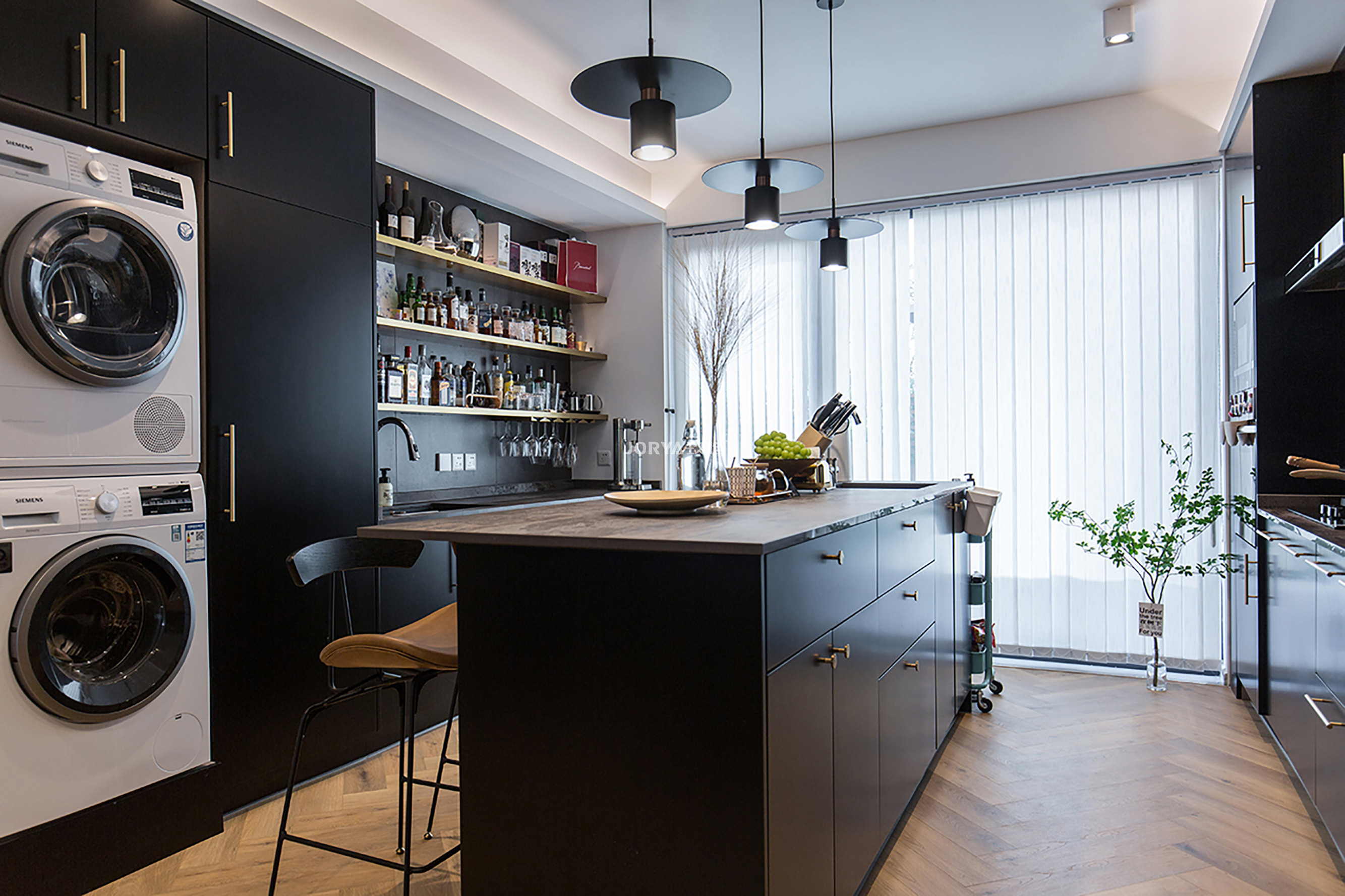 令人眼前一亮的艺术氛围，好像杂志里的家