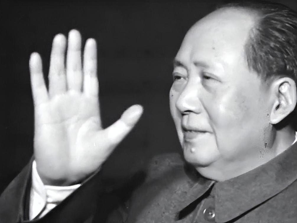 毛主席一生都顶天立地，逝世后李银桥曾坦言：主席生前有“三怕”