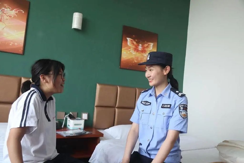 护航高考学子助力梦想冲刺,社会各界为高考学子护航助力