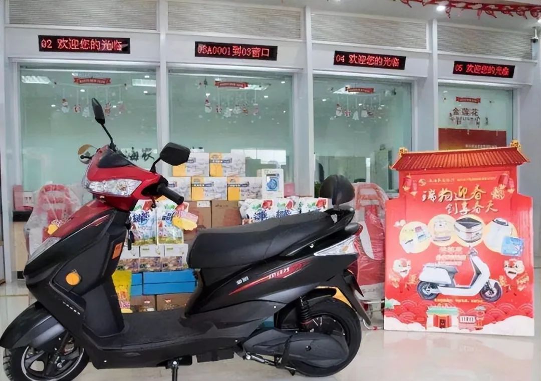 500万存银行的利息可以用吗,银行存5000万利息够生活吗