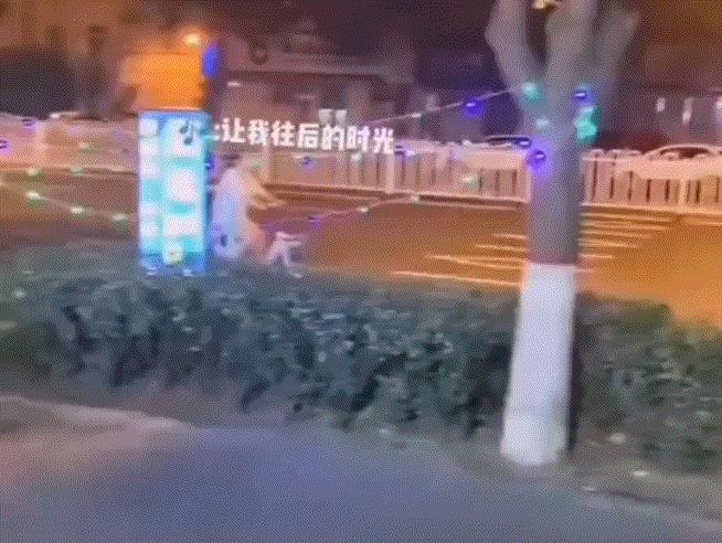 每日一笑很尴尬的瞬间,每日一笑尴尬瞬间