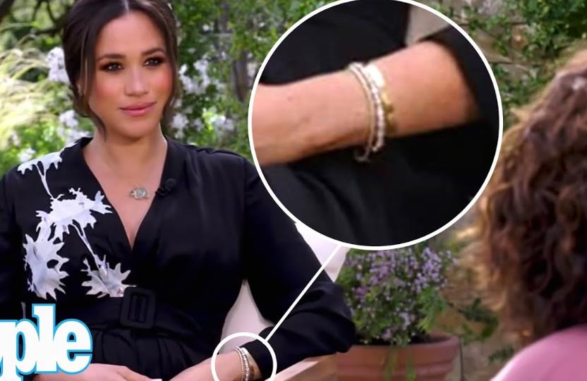 梅根凯特皇室造型,梅根黄金首饰