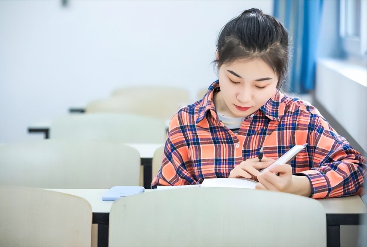 大学生明码标价,如何看待女学生明码标价