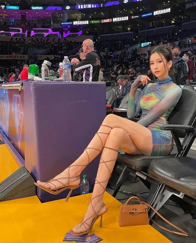 nba鍗庤缇庝汉,nba鍗庝汉缇庡コ