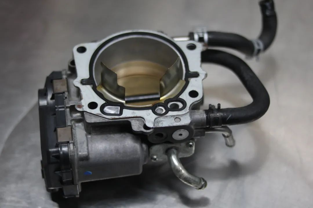 陆巡lc100中控台翻新视频,陆巡lc100内饰翻新