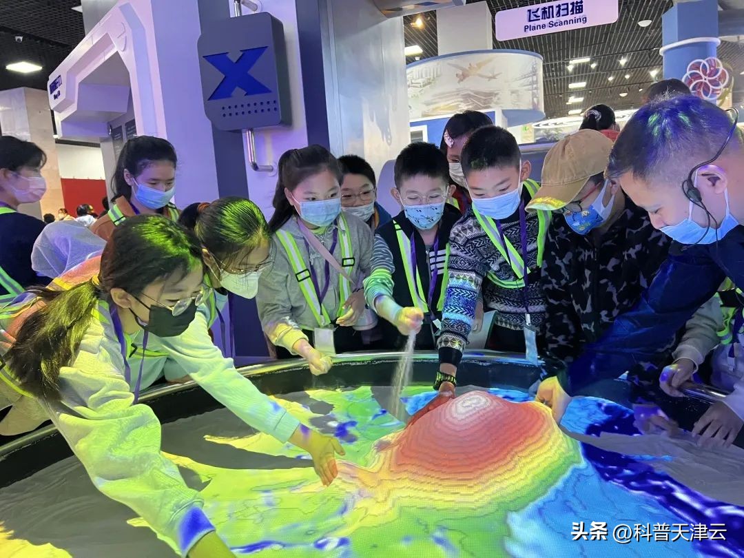 原来物理还能这样玩!|“少年工匠—平衡的奥秘”主题冬令营圆满闭营