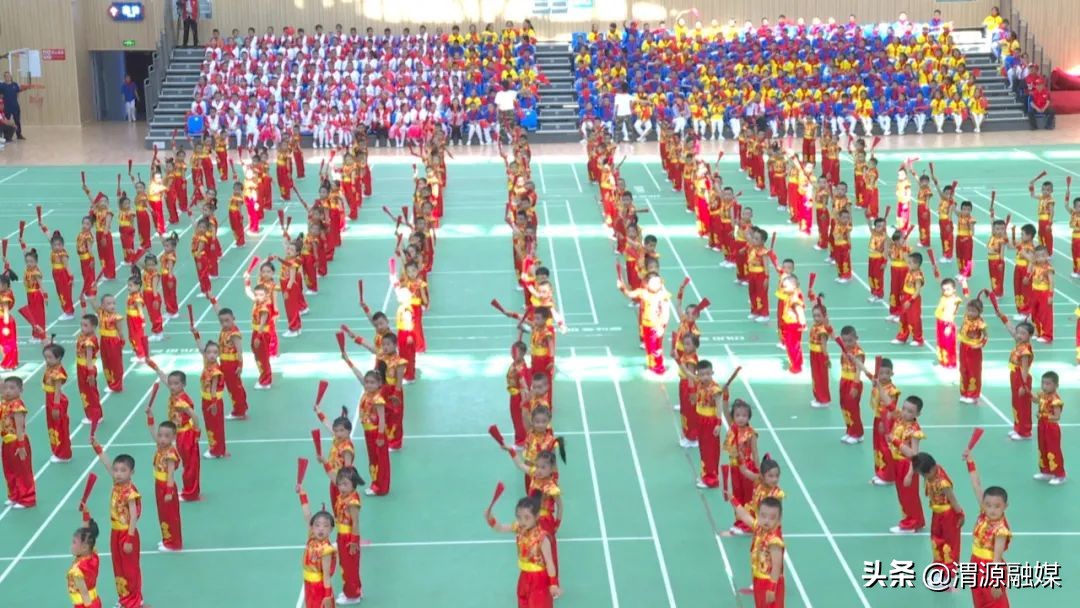 渭源县“喜迎二十大童心永向*党**”庆祝省第十四次*党**代会胜利召开暨“六一”国际儿童节文艺展演精彩纷呈