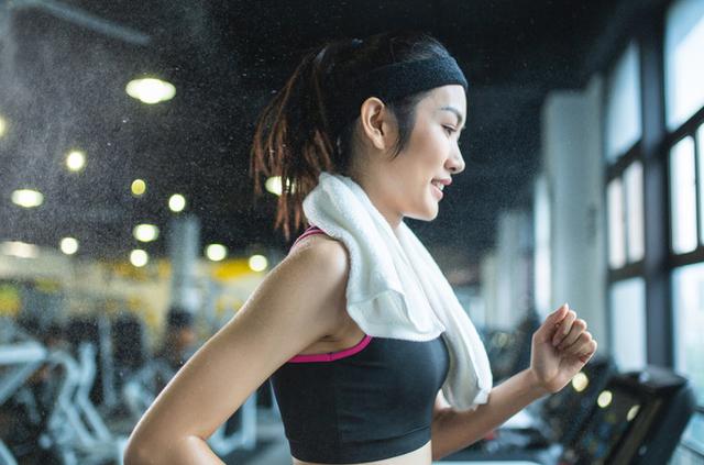 一个女人没有了子宫会怎么样,一个女人没有子宫没有卵巢会怎样