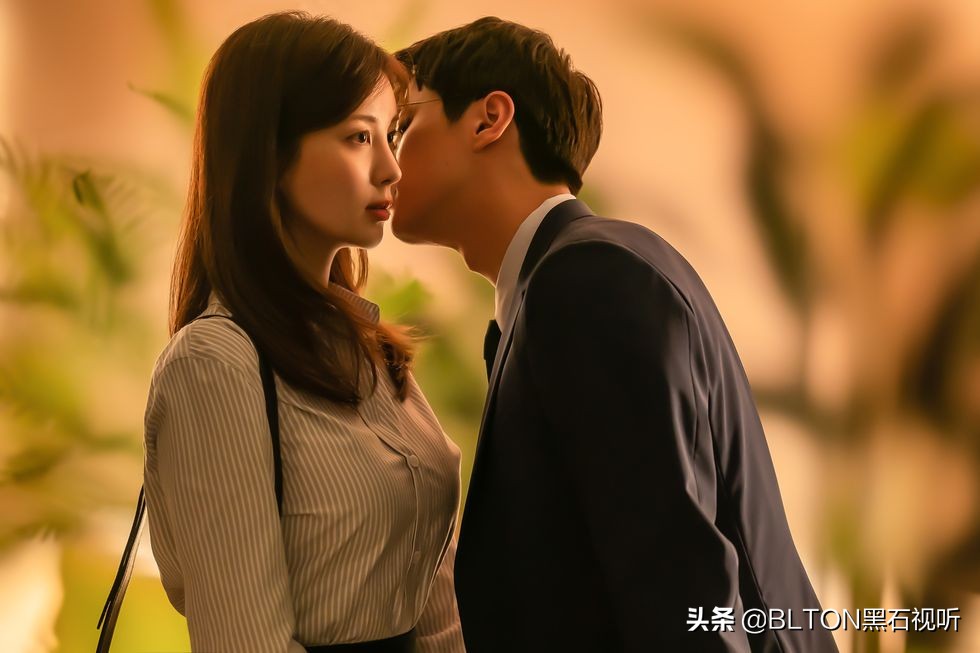 电影《解禁男女》评价超高!徐珠贤、李濬荣带你了解BDSM模式