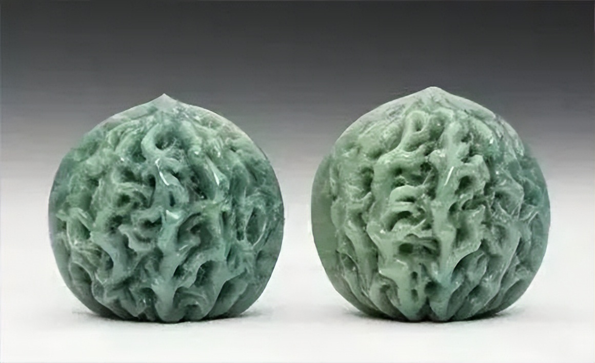 文玩圈里的怪现象,有真的可人家偏偏要买假的