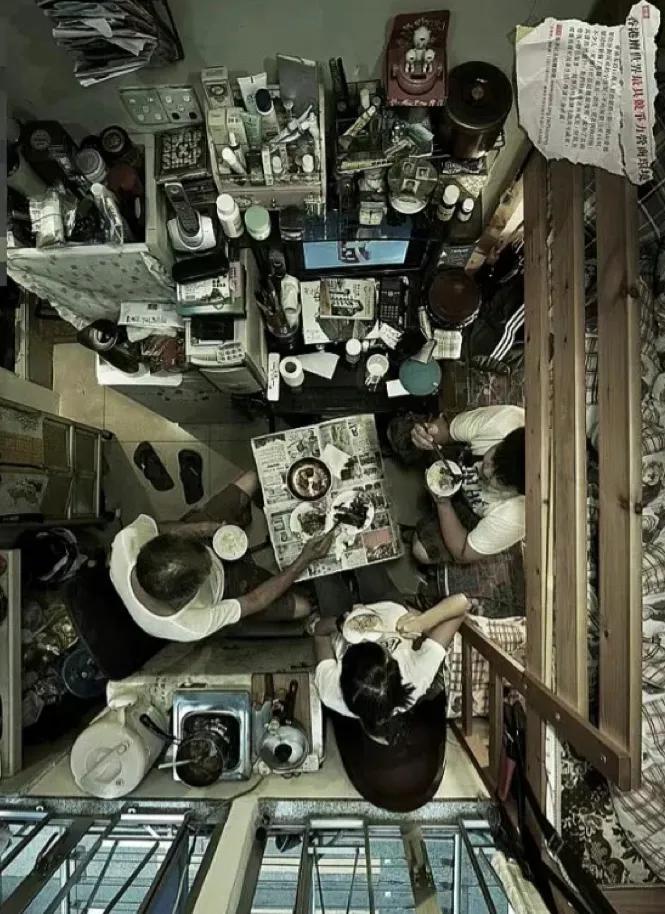 改变年轻人思想，不如解决买房难，香港穷人要多努力，才能翻身