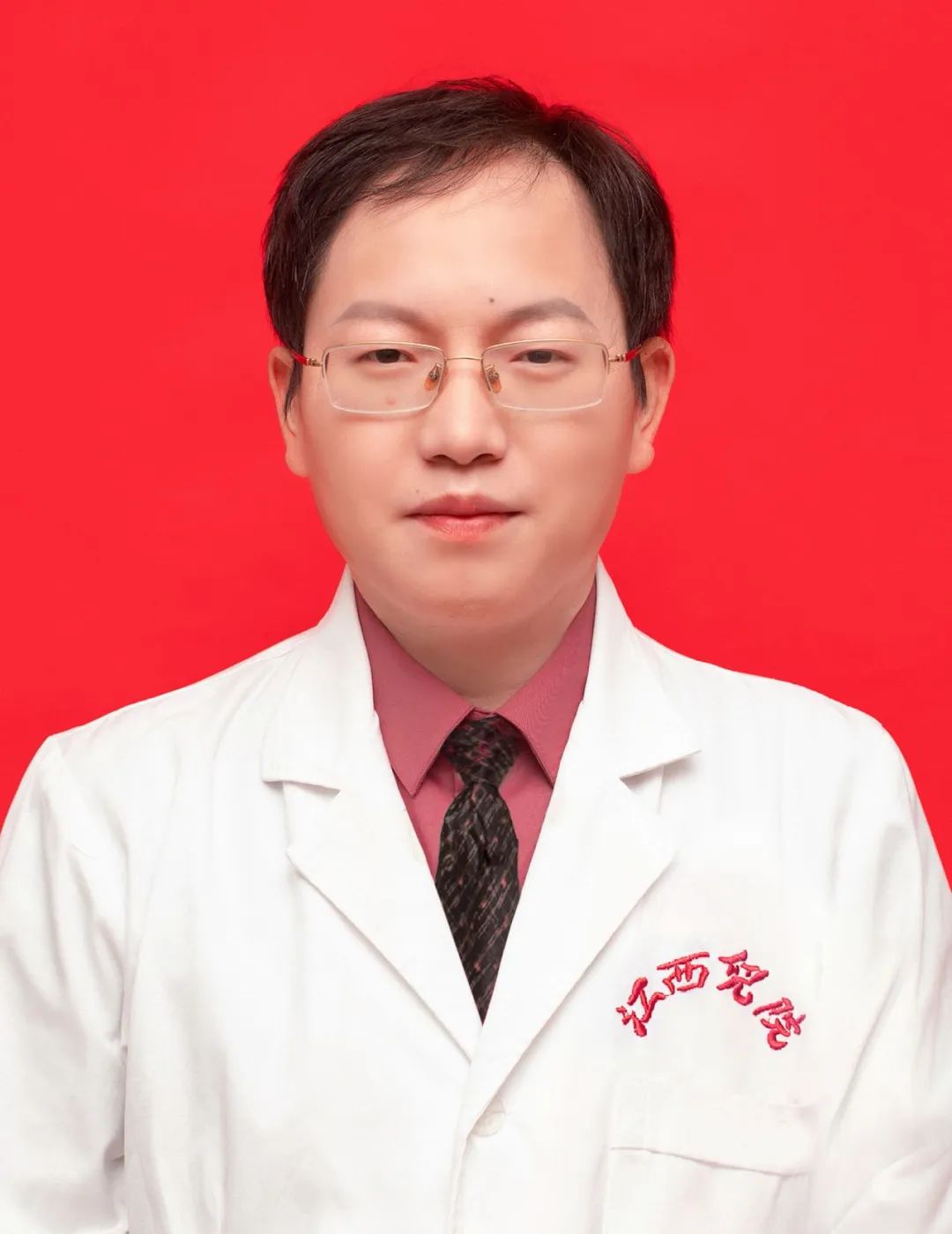 小男孩为什么会得卵黄瘤,新生儿有睾丸小肿瘤